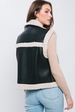 Load image into Gallery viewer, Sherpa Trim Vest
