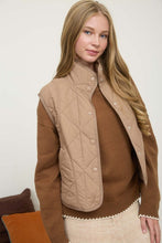 Load image into Gallery viewer, Quilted Puffer Vest
