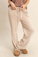 Load image into Gallery viewer, Lindsey Lounge Pant
