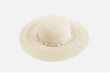 Load image into Gallery viewer, Seashell Straw Hat
