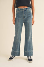 Load image into Gallery viewer, P3141   PLEAT DETAIL WIDE HEM DENIM PANTS: DENIM / L
